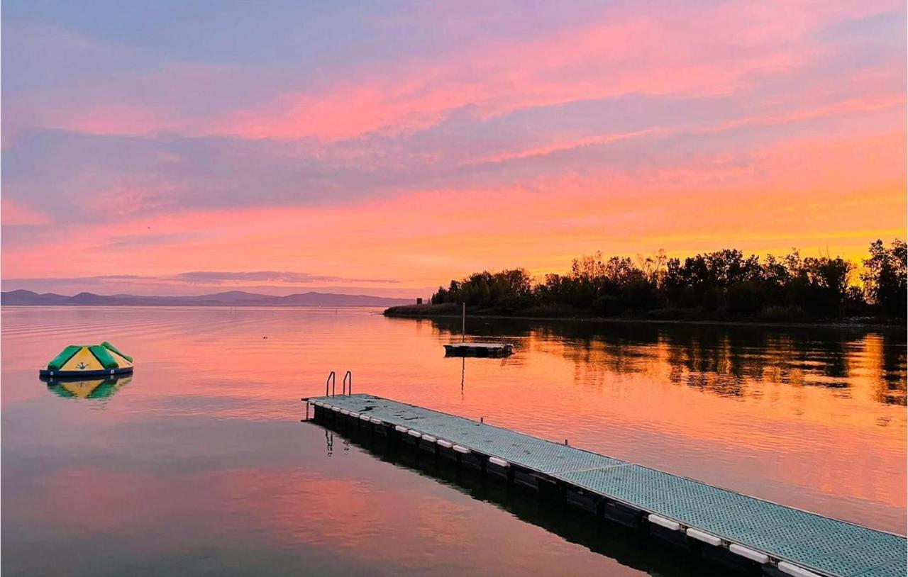Amazing Stacaravan In Tuoro Sul Trasimeno Villa Exterior foto